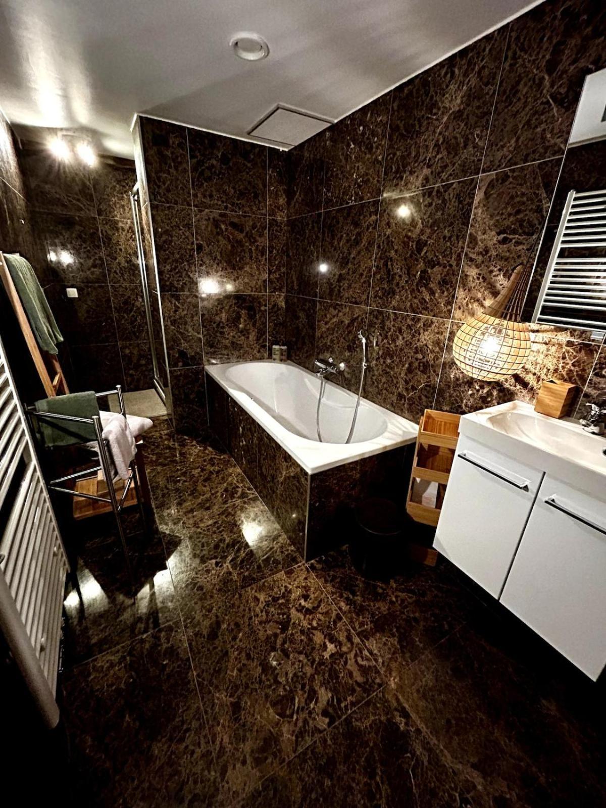 Tempor'Area Apartment Antwerpen Ngoại thất bức ảnh